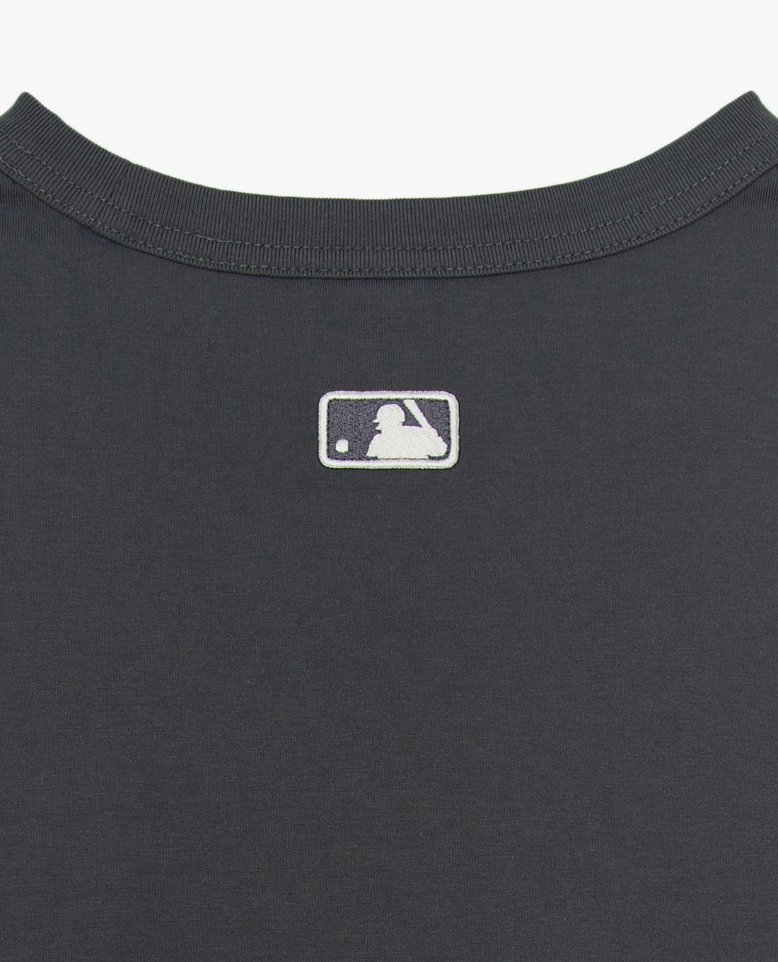 MLB - Áo sweatshirt unisex cổ tròn Basic Street Logo - Ảnh 7