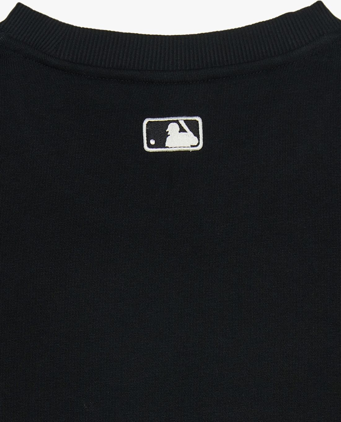 MLB - Áo sweatshirt unisex Varsity Vintage Cursive Graphic - Ảnh 5