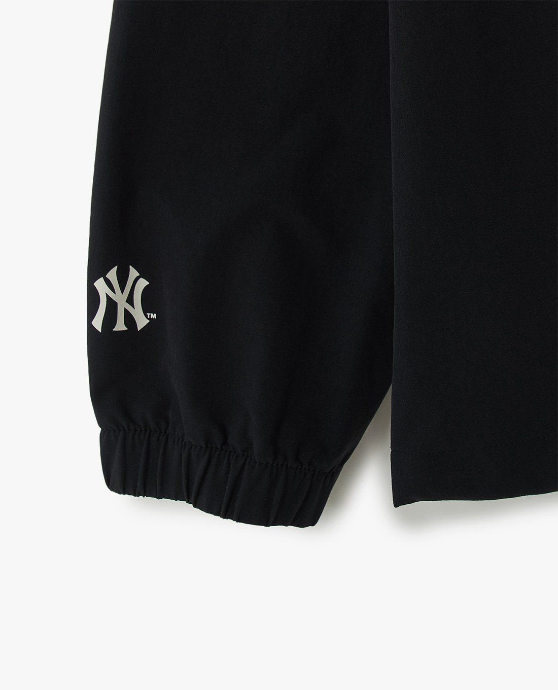 MLB - Áo sweatshirt unisex cổ V tay dài Varsity Sportive - Ảnh 4