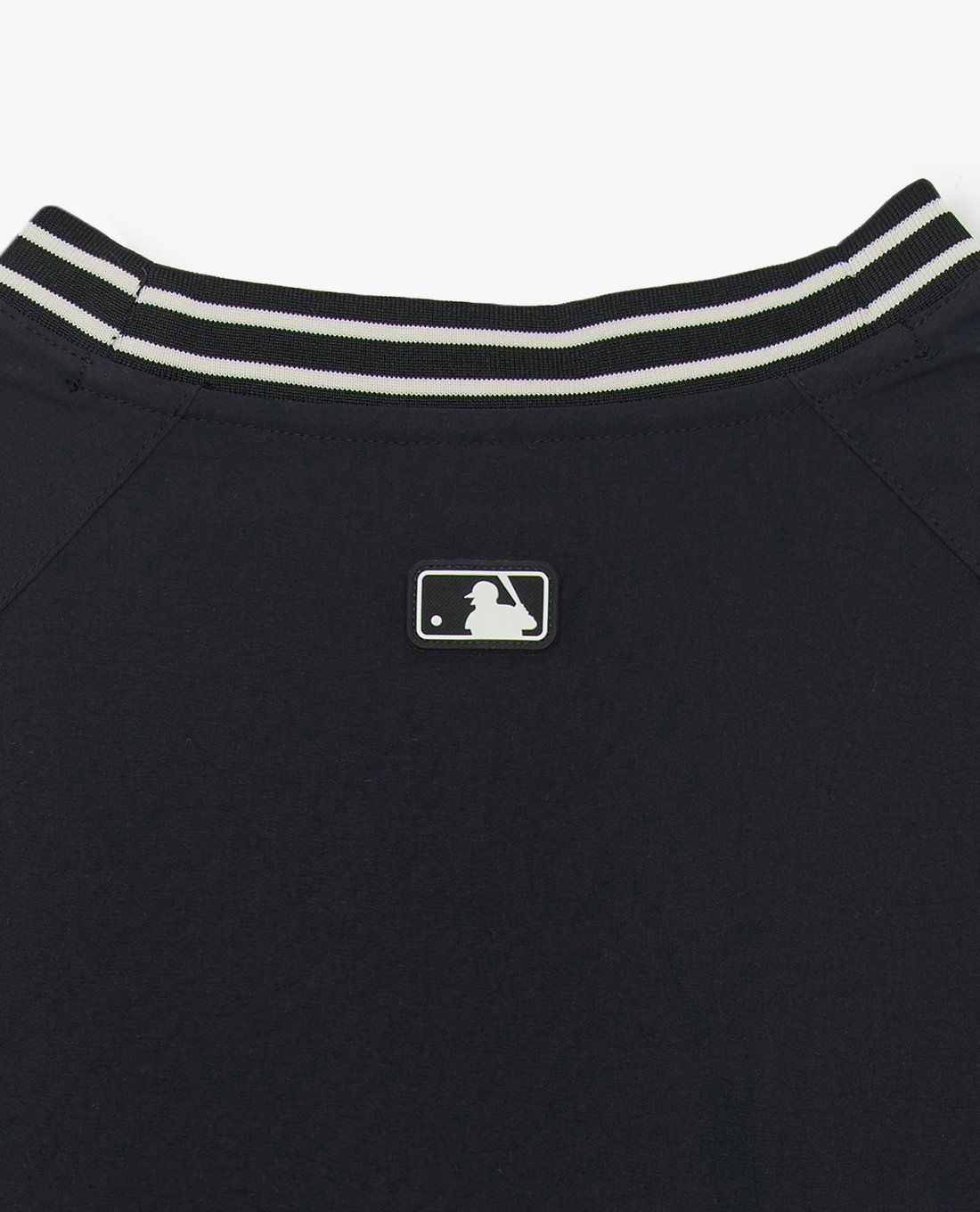MLB - Áo sweatshirt unisex cổ V tay dài Varsity Sportive - Ảnh 6