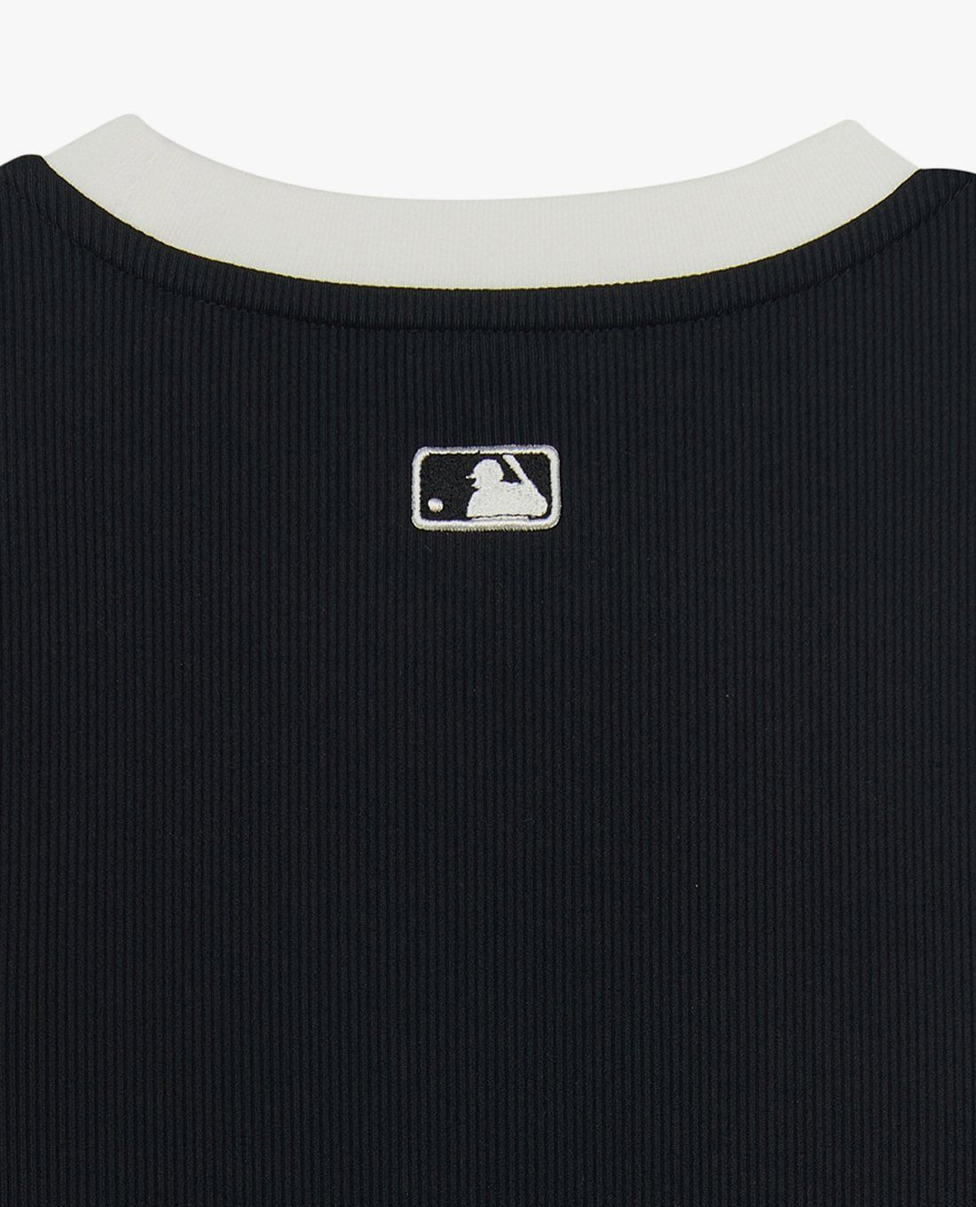 MLB - Đầm midi cổ tròn tay ngắn Basic Slim Fit - Ảnh 4