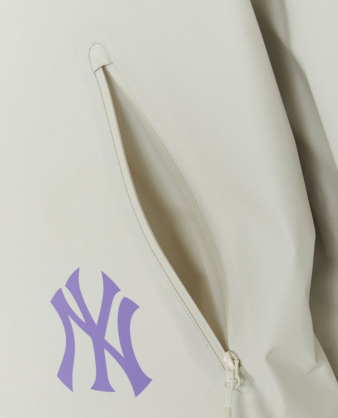MLB - Áo khoác gió nữ phối mũ Gore Windstopper 2L - Ảnh 12