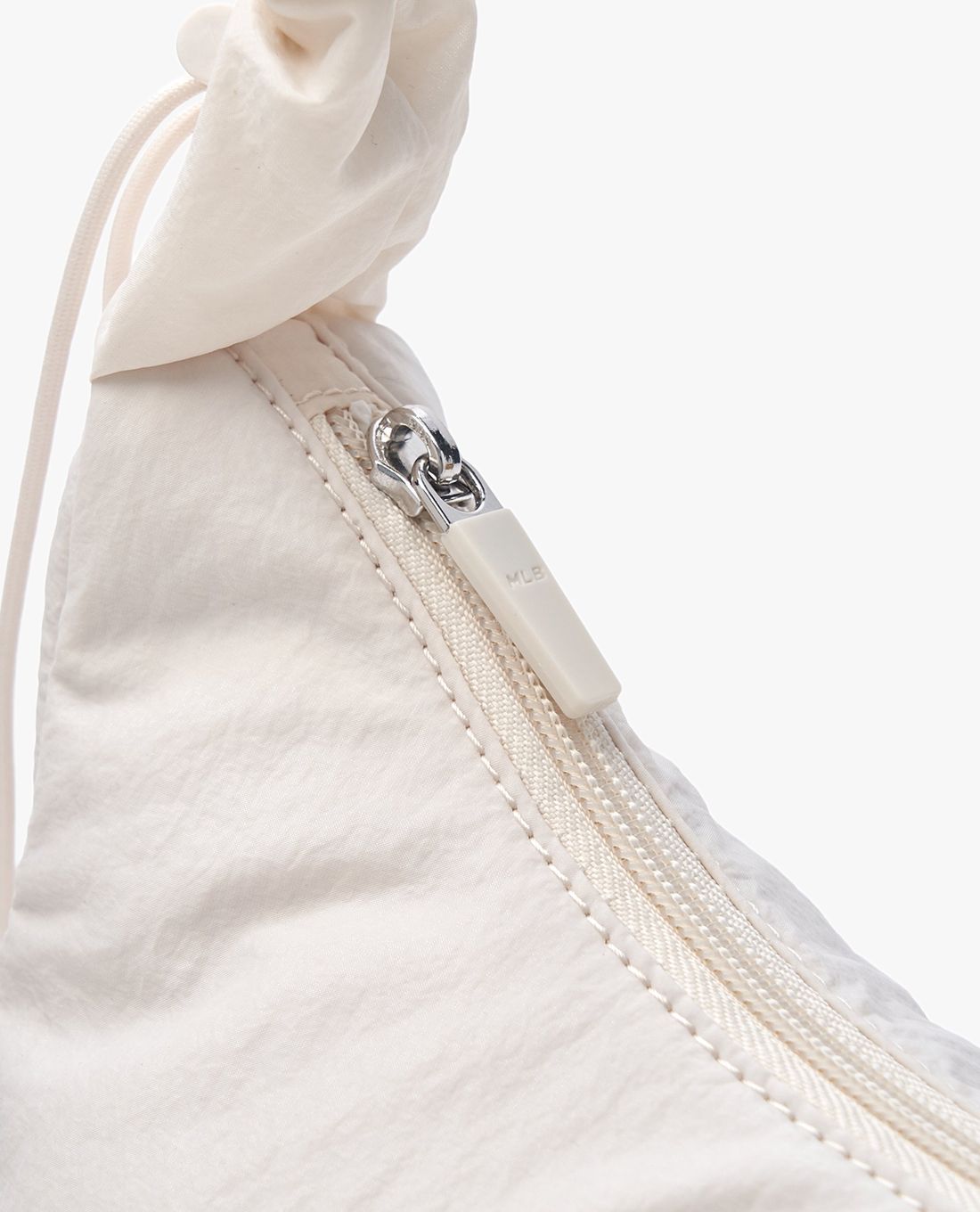 MLB - Túi đeo chéo nữ phom chữ nhật Basic Athleisure - Ảnh 6