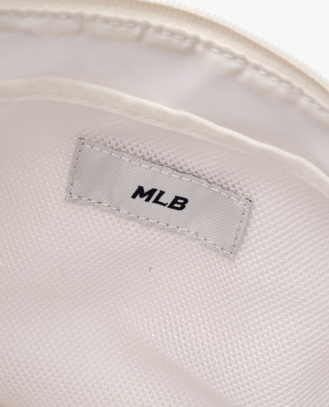 MLB - Túi đeo chéo nữ phom chữ nhật Basic Athleisure - Ảnh 8
