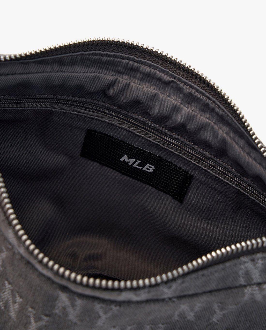 MLB - Túi đeo vai nữ Classic Jacquard Denim Monogram - Ảnh 6