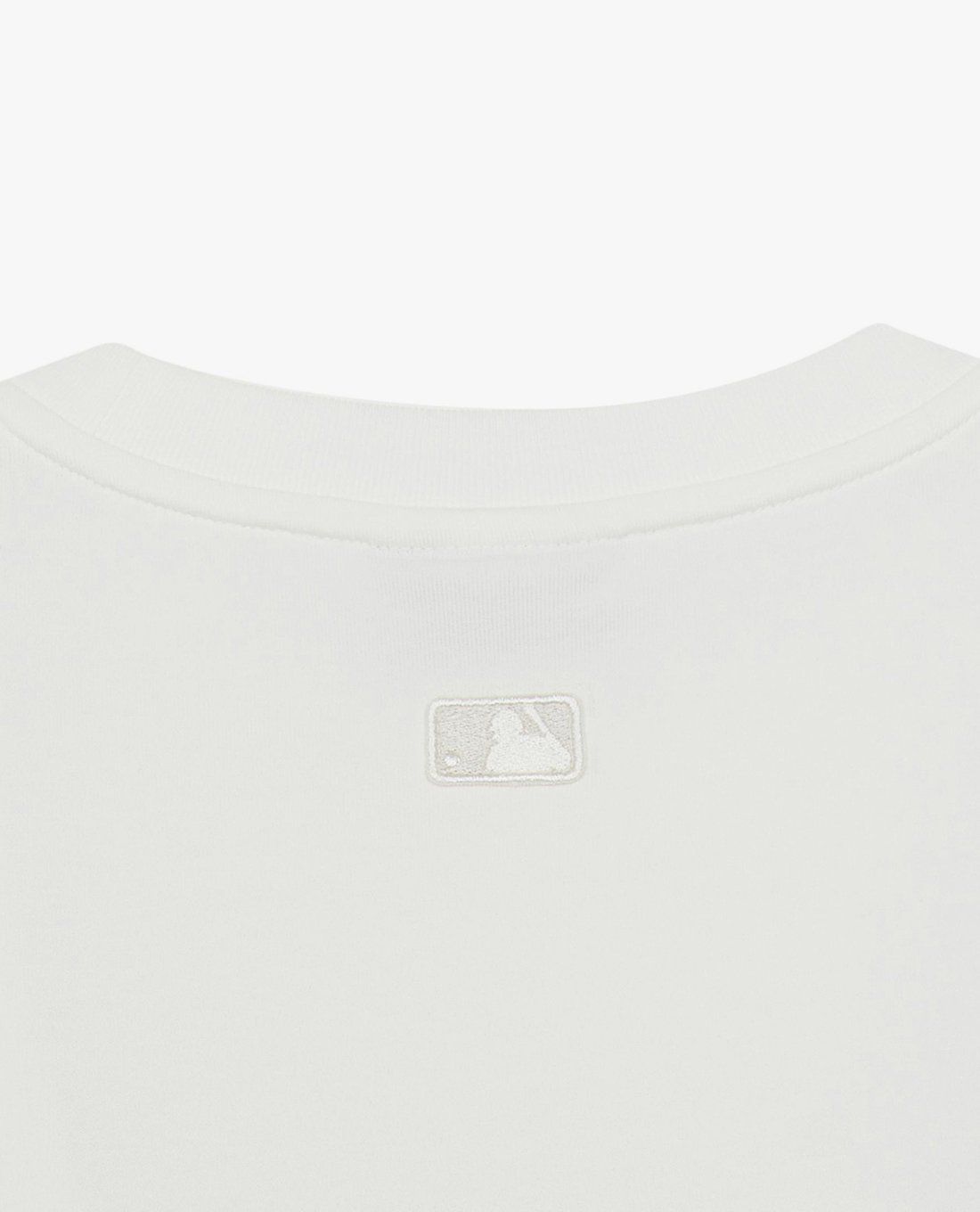 MLB - Áo croptop nữ cổ tròn tay ngắn Basic - Ảnh 4