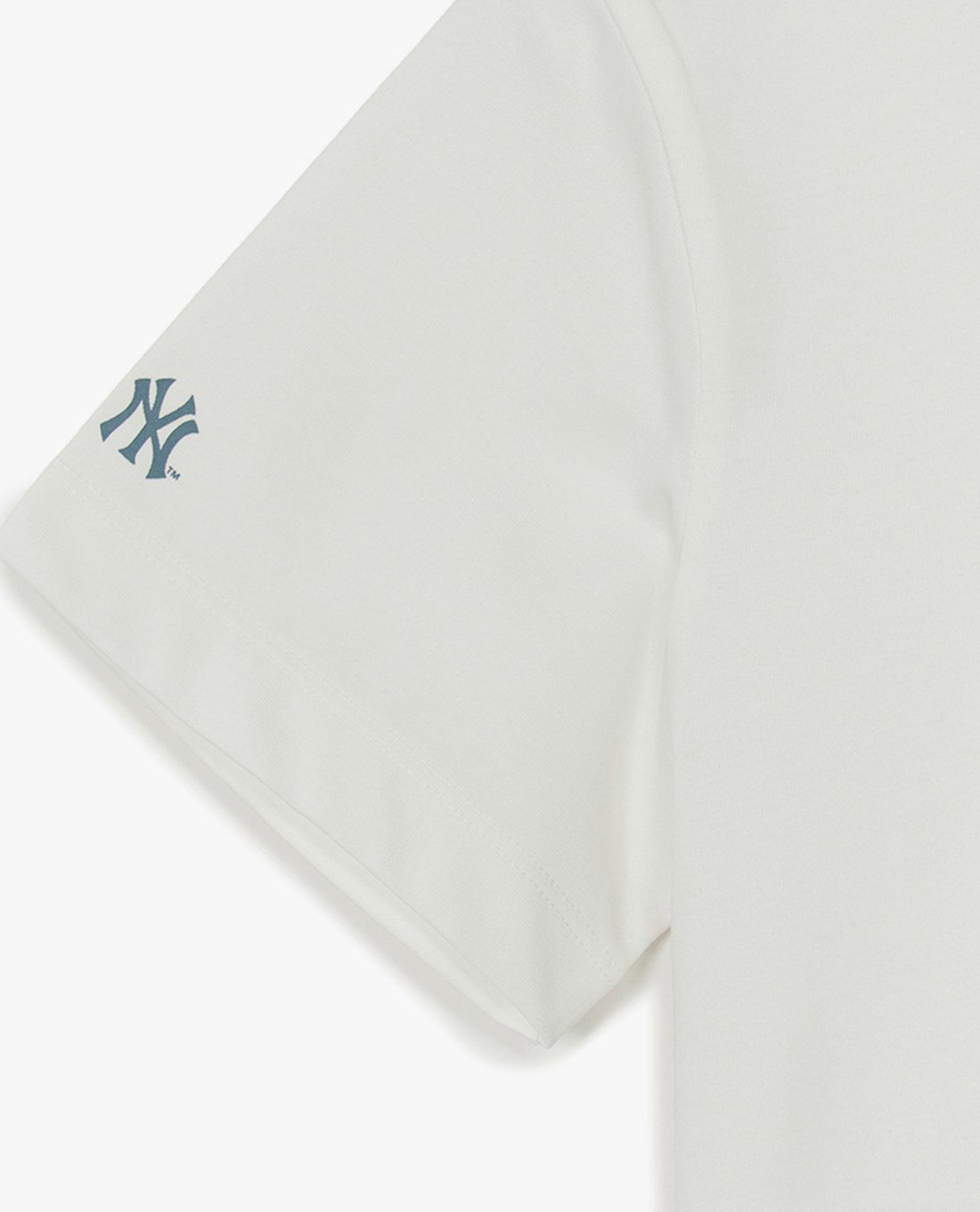 MLB - Áo croptop nữ cổ tròn tay ngắn Varsity - Ảnh 5
